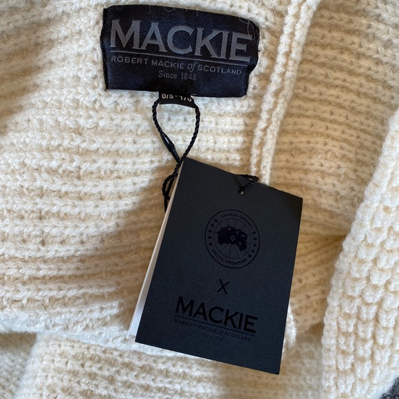 Canada Goose x Robert Mackie Waffle Infinity Loop Scarf - Ivory - Picture 2 of 13